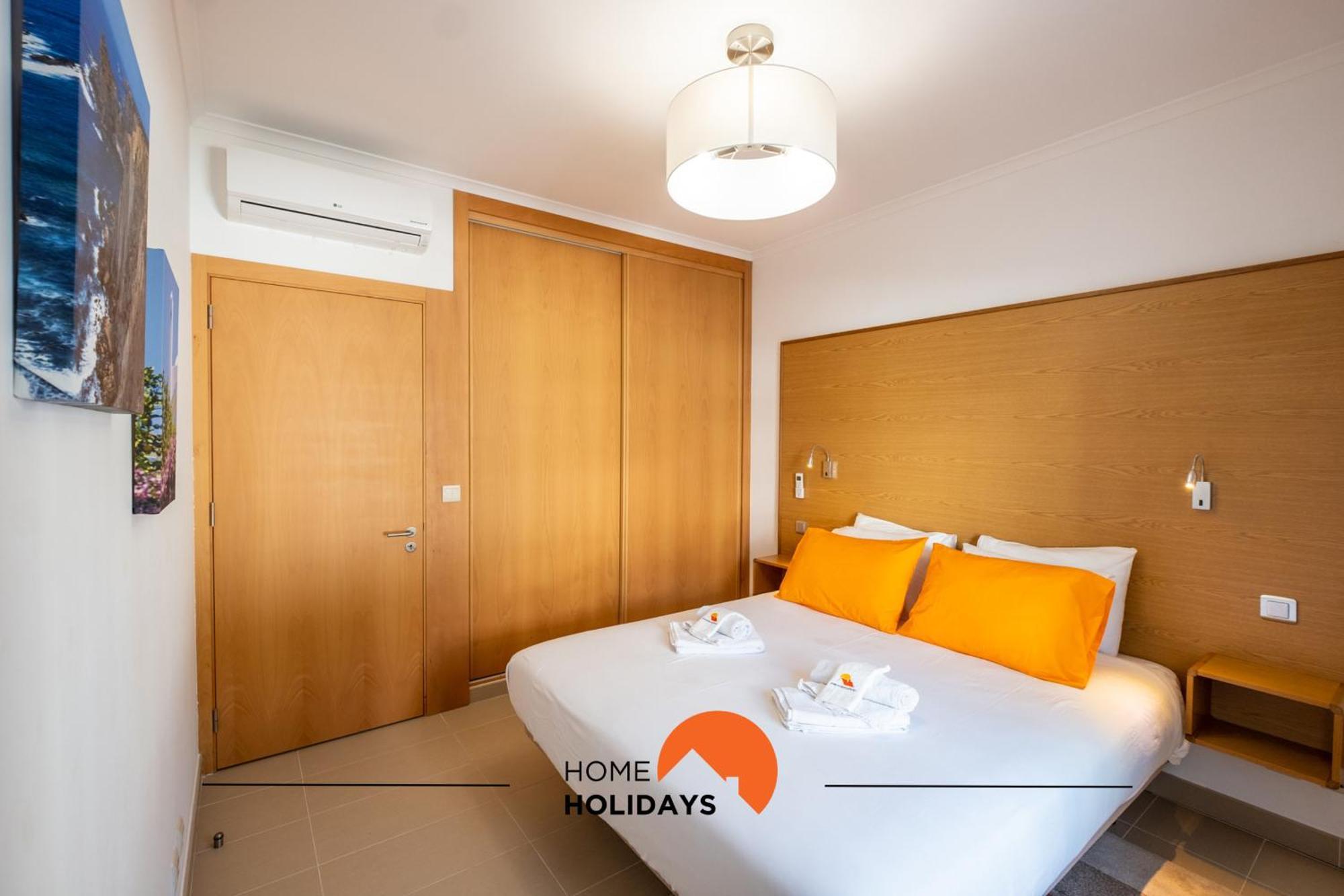 #251 Coronel Aguas By Holidays * Albufeira