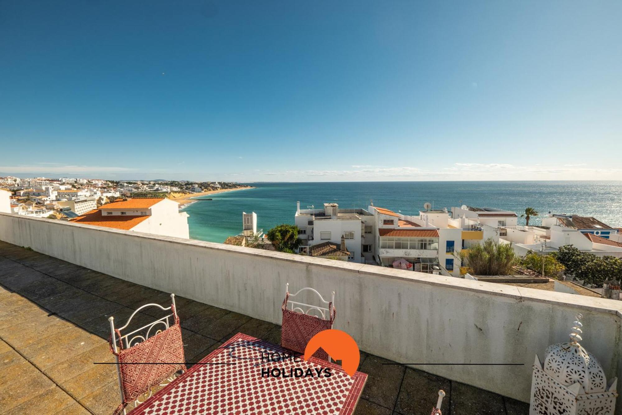 #251 Coronel Aguas By Holidays *